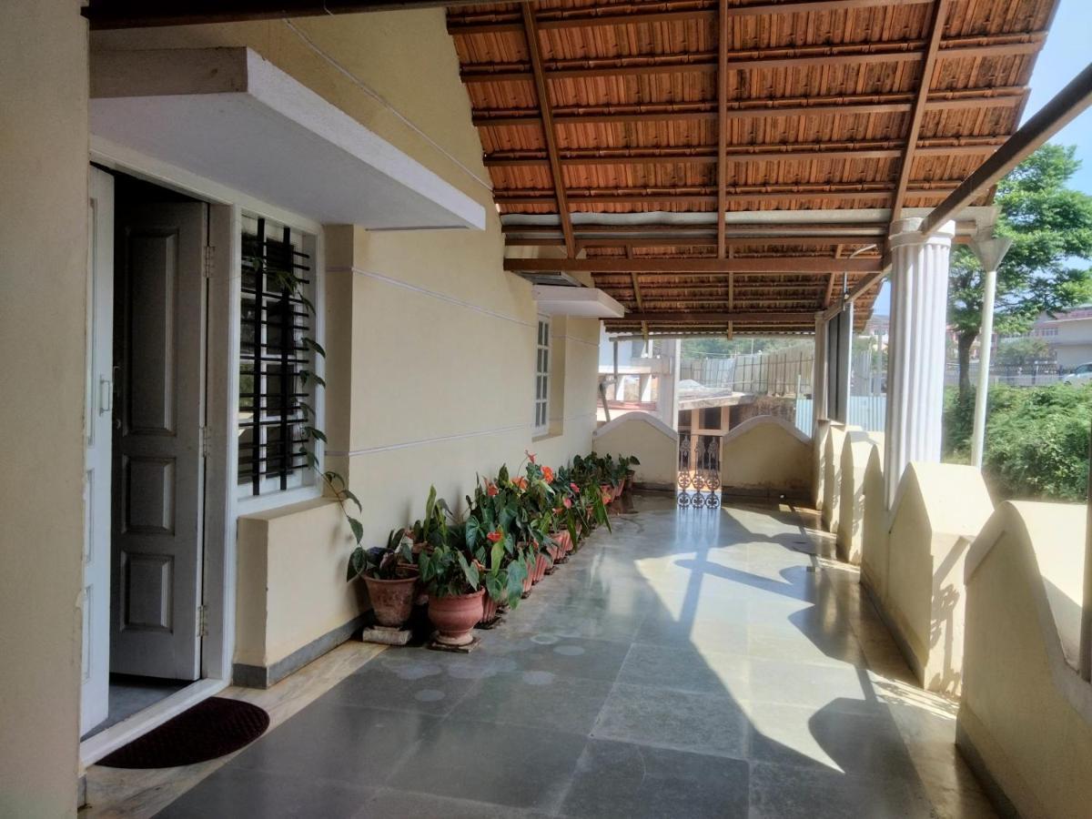 Prashanth Family Homestay 마디케리 외부 사진