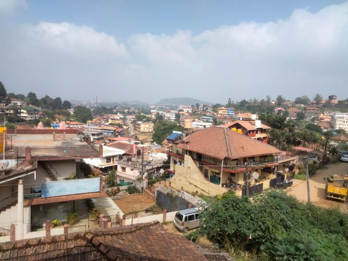 Prashanth Family Homestay 마디케리 외부 사진